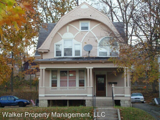 Foto del edificio - 2 br, 1 bath Apartment - 551 S. Main St.