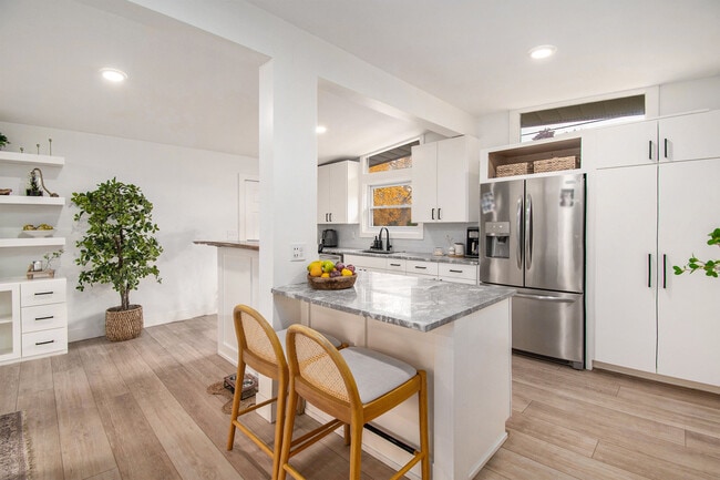 Foto del edificio - 1155 Carpenter Ave NW