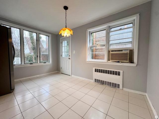 Foto del edificio - 4 bedroom in HOLLIS NY 11423