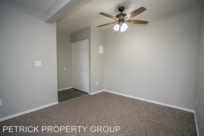 Foto del edificio - 2 br, 1 bath Apartment - 545 E. Erie Ave