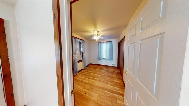 Foto del edificio - 357 Lowden Point Rd