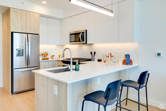 Interior Photo - Skye on 6th