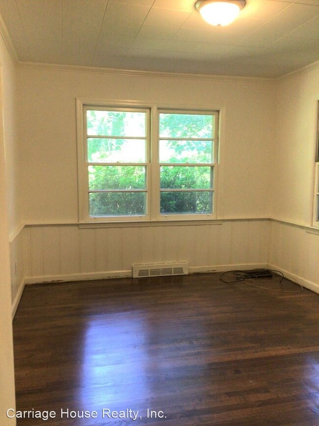 Building Photo - 3 br, 1 bath House - 725 Gaines School Rd