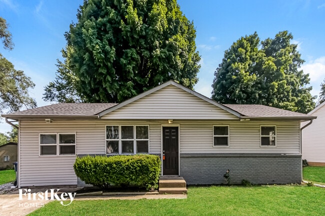 Building Photo - 4939 Norcroft Dr