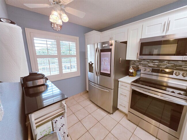 Foto del edificio - 7145 Huntington Ln