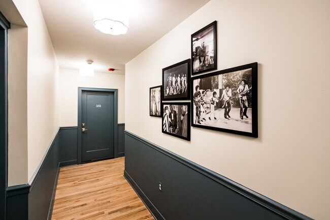 Foto del edificio - Sterling Apartments