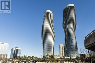 Building Photo - 70 Absolute Ave