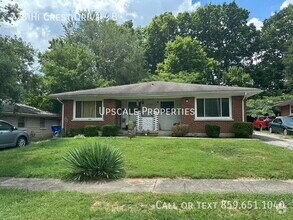 Building Photo - 728 Hi Crest Dr