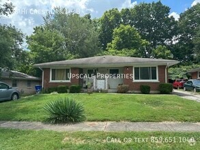 Building Photo - 728 Hi Crest Dr