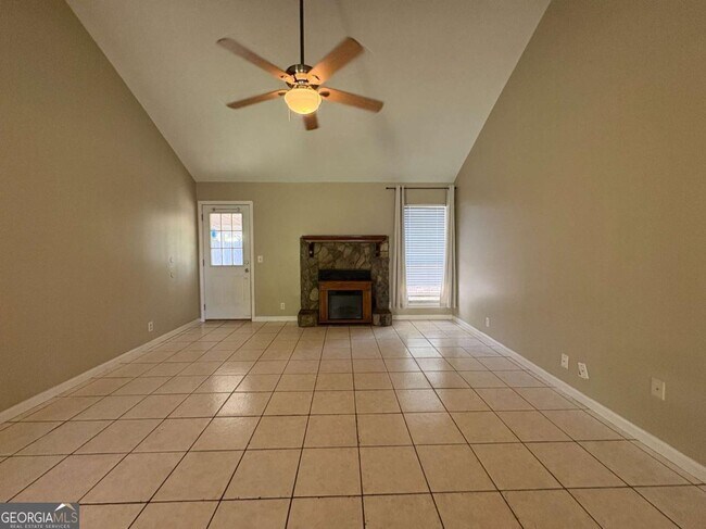 Foto del edificio - 108 Crestwood Ct