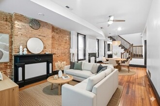 Building Photo - 2106 Cherokee St