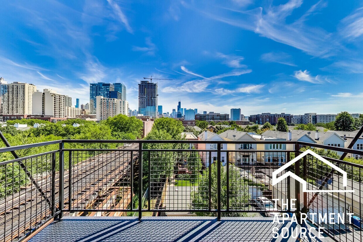 317-401 W Evergreen Ave Unit Old Town 1BD1BTH Stunning