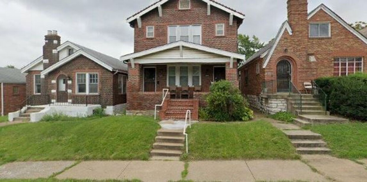 Foto principal - 5050 Durant Ave