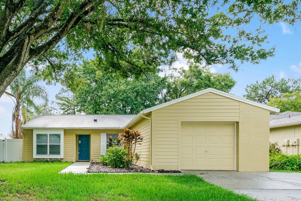 Foto principal - 14013 Fullerton Dr