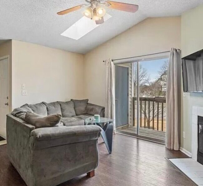 Building Photo - 2101 Rocky Point Run