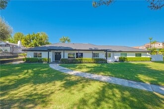 Building Photo - 9109 La Alba Dr