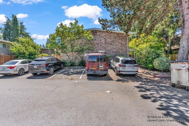 Building Photo - 12211 SE 59th St