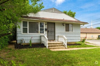 Building Photo - 1726 E Blake Ave