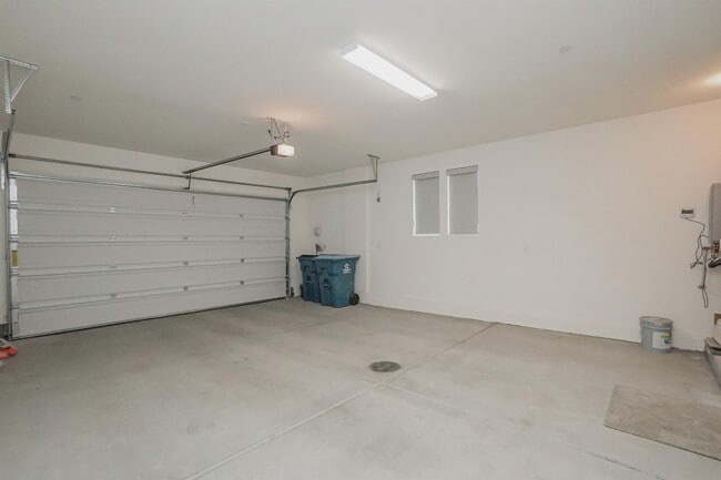 Building Photo - 136 Kimberlite Dr