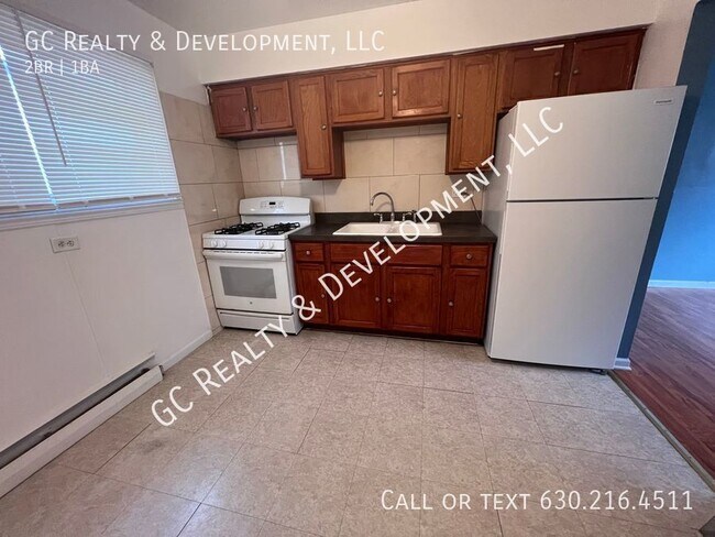 Foto del edificio - ***SUMMIT LOCATION / 2 BDRM /  APPL INCL /...
