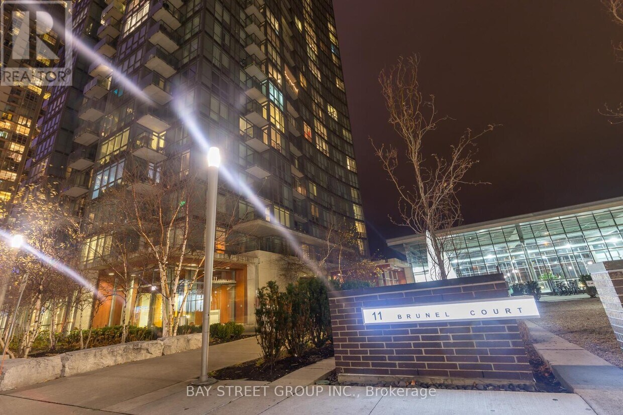 Photo principale - 11-2511 Brunel Ct