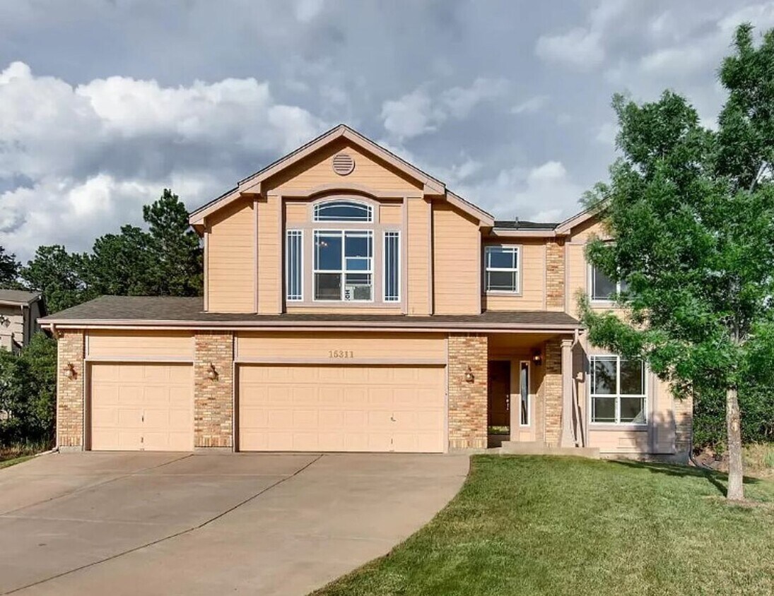 Primary Photo - 4 Bed 3 Bath, Beautiful Home in Monument