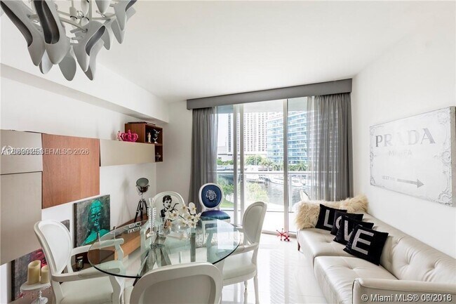 Foto del edificio - 465 Brickell Ave