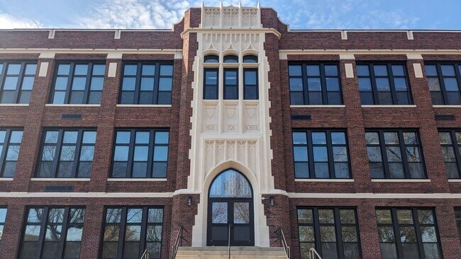 Foto del edificio - 200 Dayton St