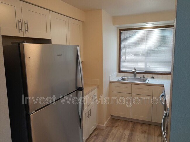 Foto del edificio - 14017 NE Keyes Ct