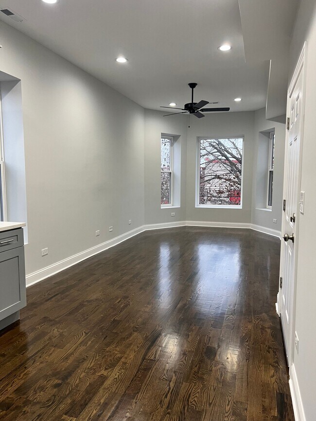 Foto del edificio - 2840 W Fulton St