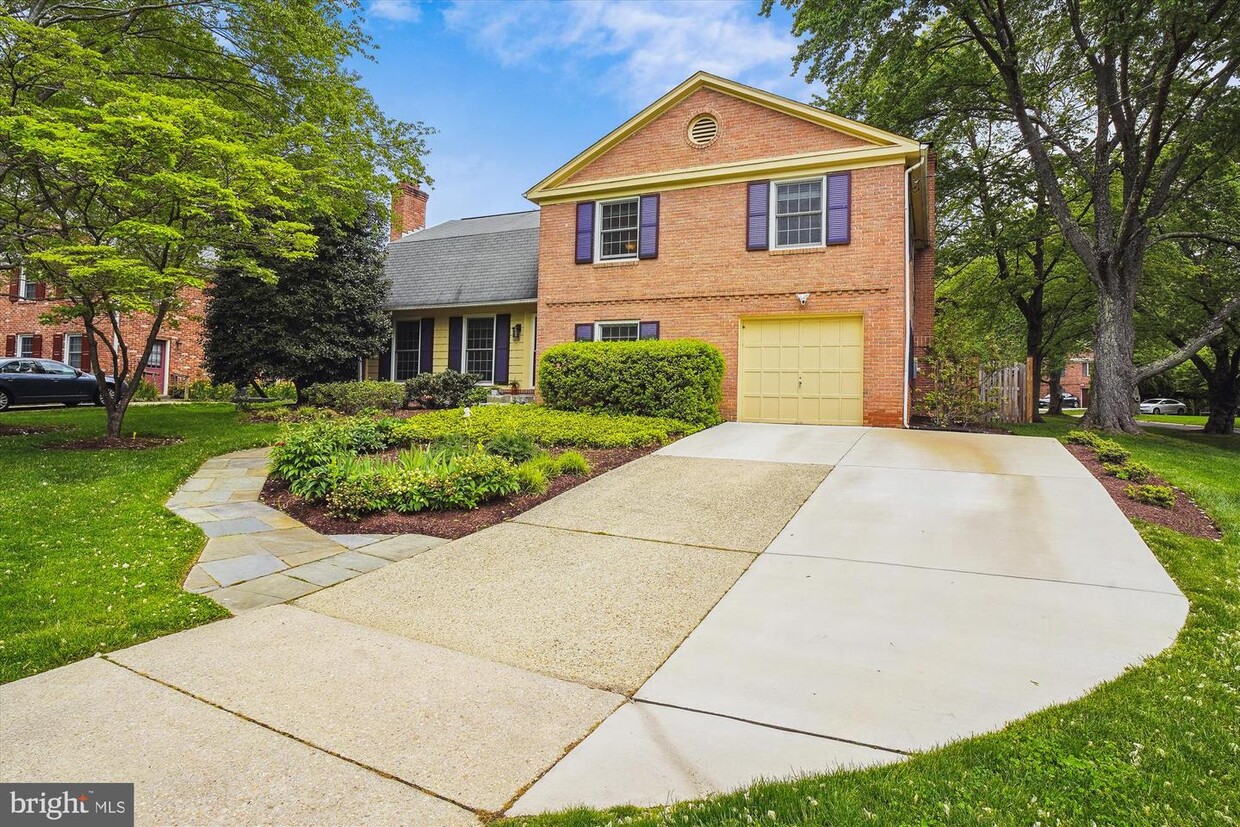7001 Sulky Ln, Rockville, MD 20852 House Rental in Rockville, MD
