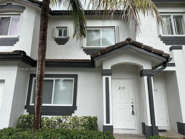 Foto del edificio - 2311 SE 24th Ct