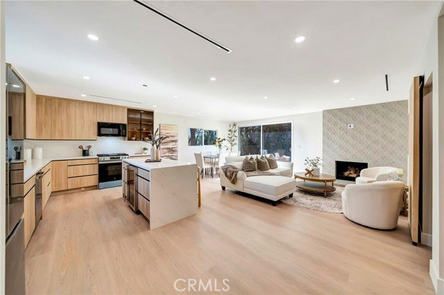 Foto del edificio - 22500 Baltar St