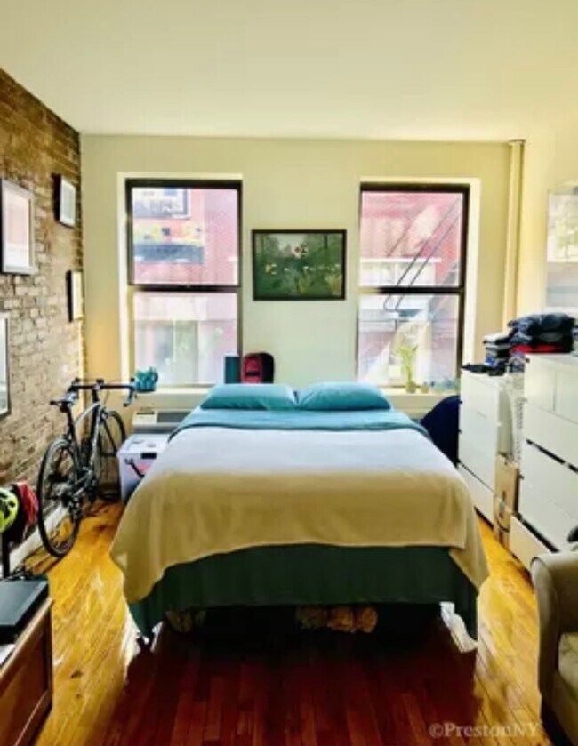 Foto del edificio - 245 E 77th St