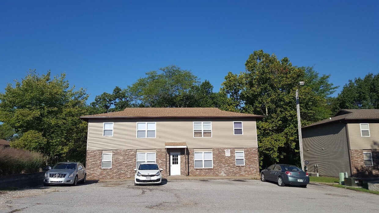 Foto principal - 3701 Brown Station Road