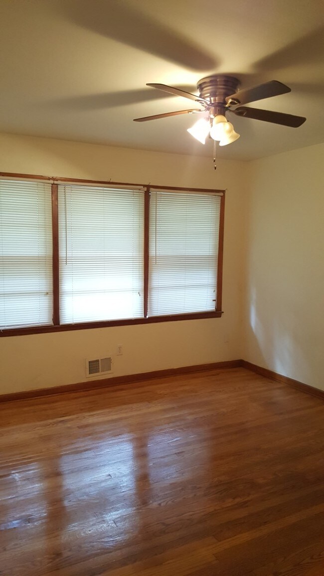 5908 Rockbridge Rd SW, Stone Mountain, GA 30087 House Rental in Stone