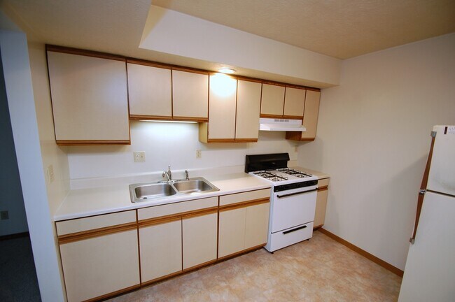 Foto del edificio - 427-3 HAMPTON PLACE