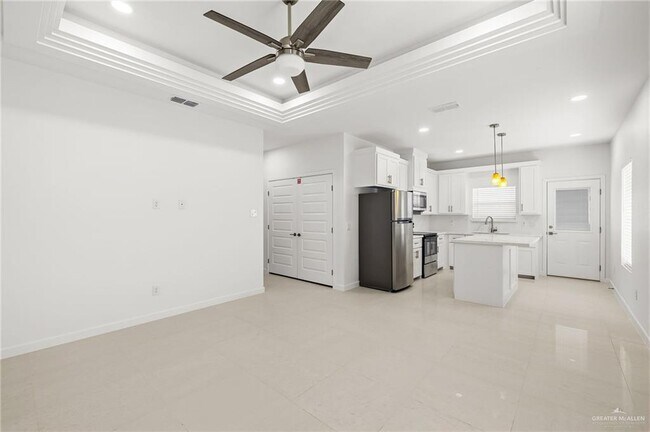 Foto del edificio - 1201 Waterfall Ave