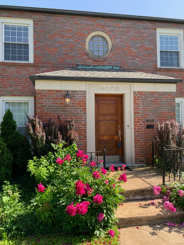 Building Photo - 8008 Delmar Blvd