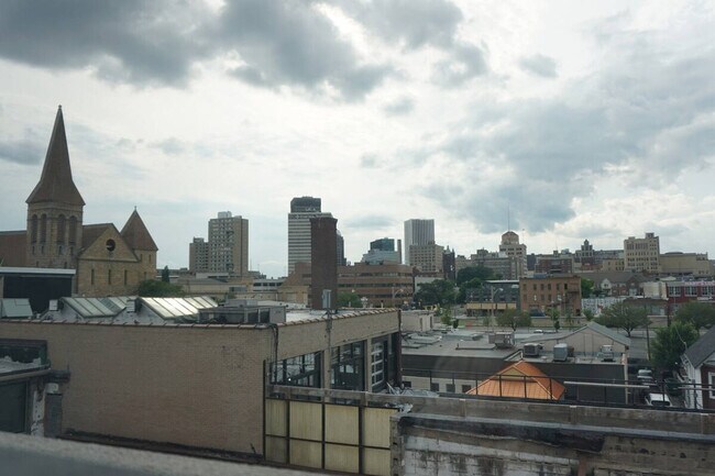 Foto del edificio - 1827 East Ave