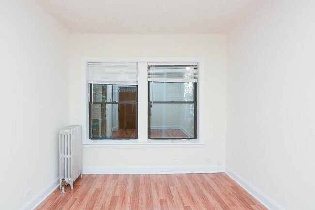 Foto del edificio - 1742 N Humboldt Blvd