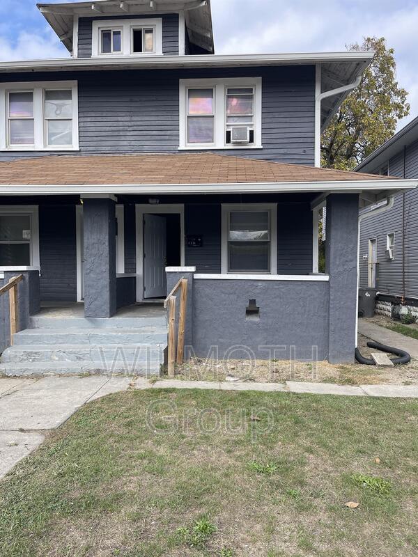 Primary Photo - 6054 E Washington St