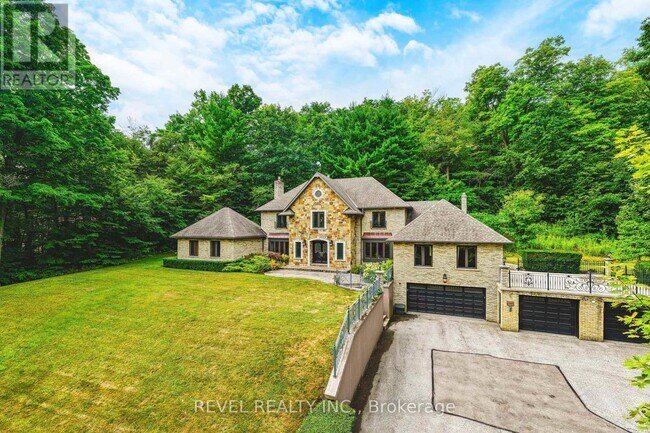 Building Photo - 7644 Old Tremaine Rd