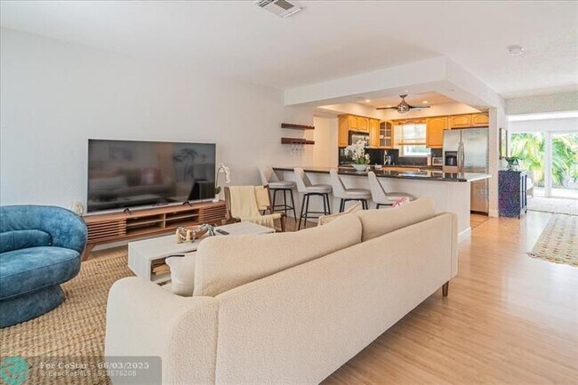 Foto del edificio - 391 SE 6th Ct