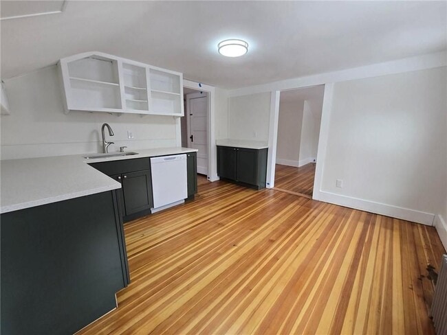 Building Photo - 126 Pendar Rd