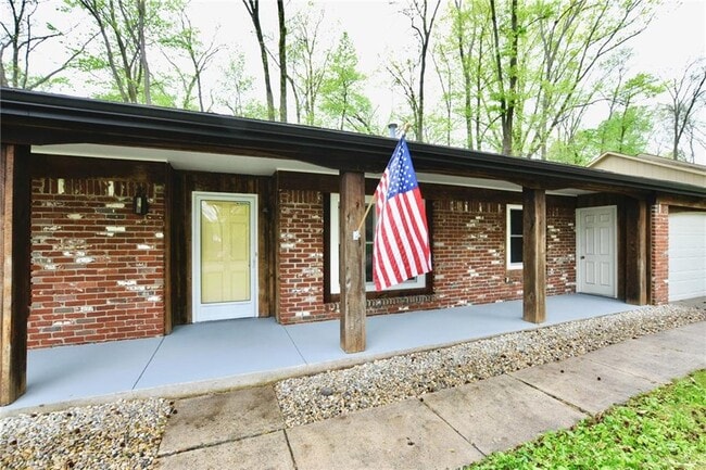 Building Photo - 23 Sleepy Hollow Ln