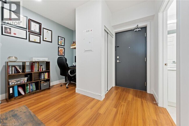 Photo du bâtiment - 1 Wellington St