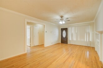 Building Photo - 5902 Hornwood Dr
