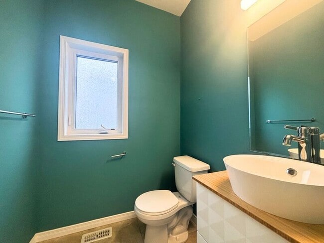 Building Photo - 23 Irongate Dr