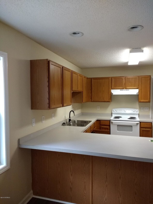 Building Photo - 1644 Gause Landing Rd SW